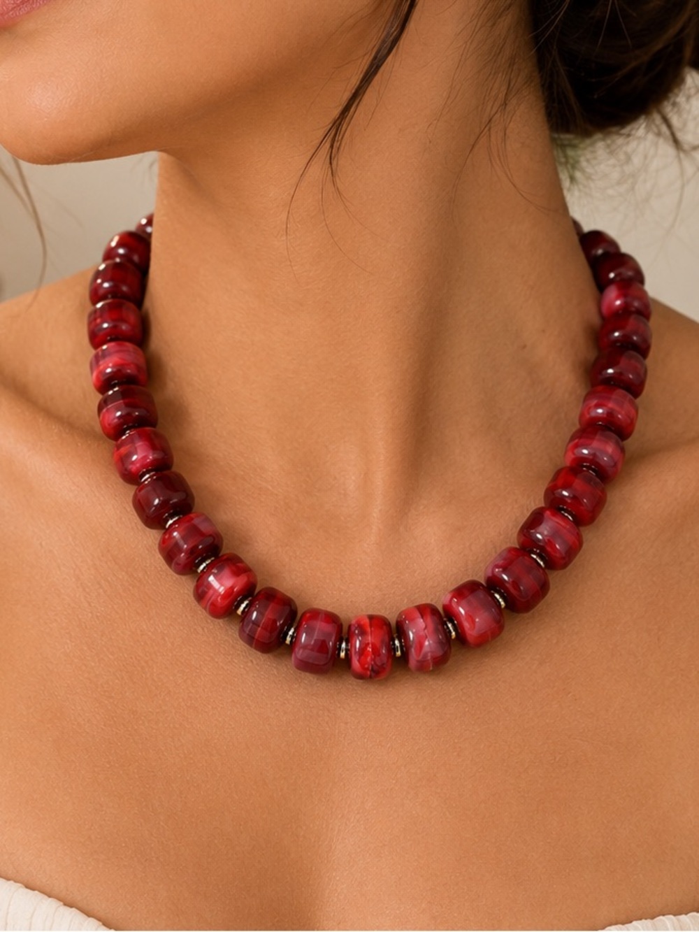 Red Marbled Beaded Statement Necklace – Silver Tone